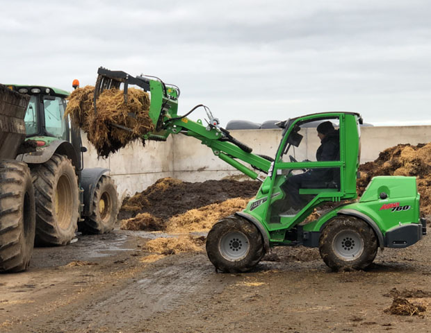 Avant loaders adapted for disabled drivers