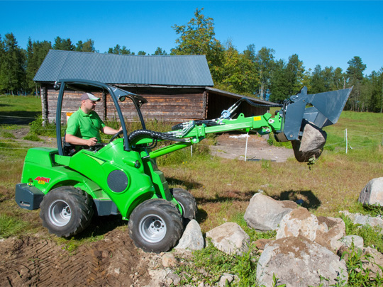 Avant® front loaders - 4 in 1 multi purpose bucket UK Avant sales