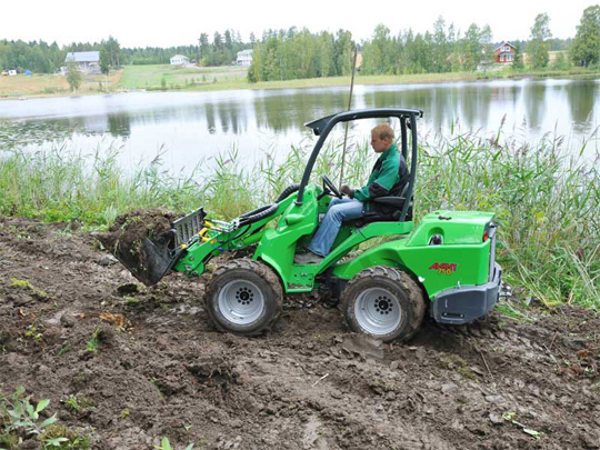 Avant® front loaders - 4 in 1 multi purpose bucket UK Avant sales