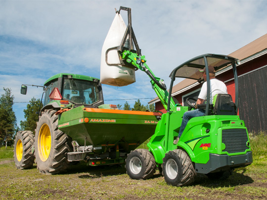 Avant® front loaders - big bag transporter UK Avant sales