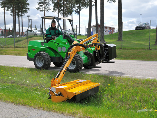 Avant® front loaders - hydraulic boom flail mowers UK Avant sales