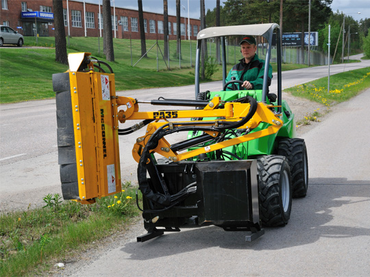 Avant® front loaders - hydraulic boom flail mowers UK Avant sales