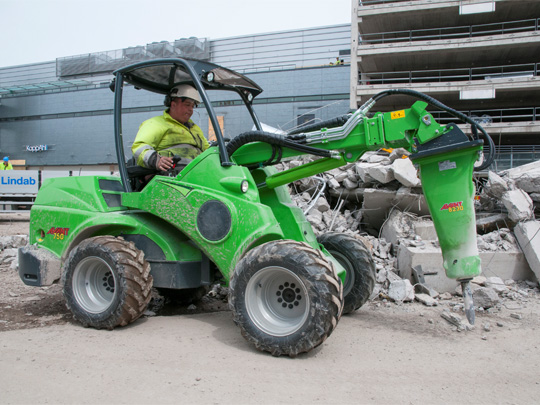 Avant® front loaders - hydraulic breaker UK Avant sales