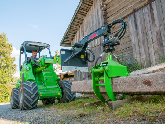 Avant® front loaders - timber grab UK Avant sales