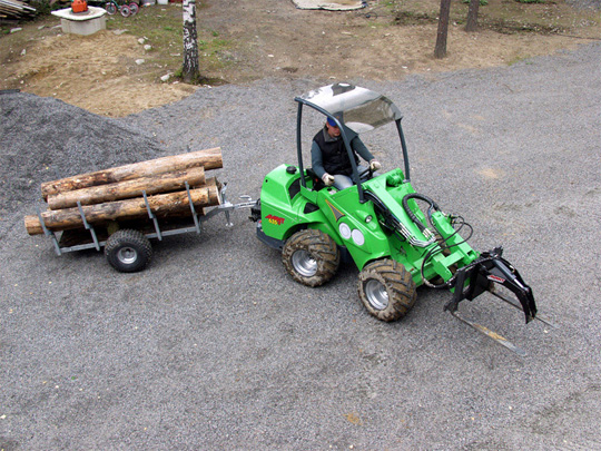 Avant® front loaders - timber trailers UK Avant sales