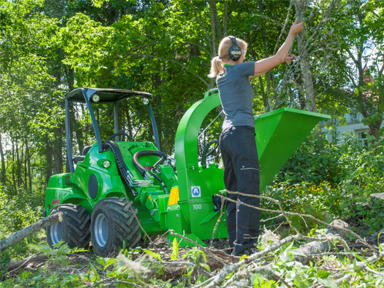 Avant® front loaders - wood chipper UK Avant sales