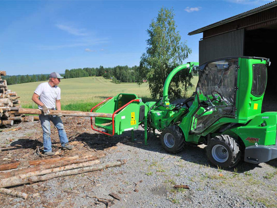 Avant® front loaders - heavy duty wood chipper UK Avant sales