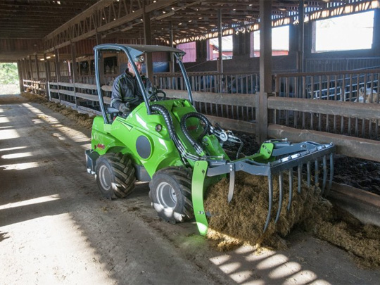 Avant® front loaders - XL silage grab UK Avant sales