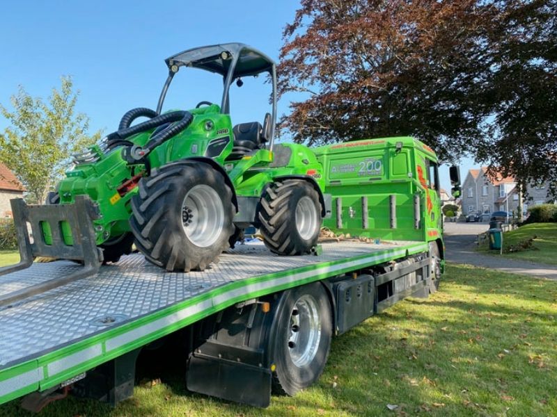 Avant Launches New Generation of Compact Loaders