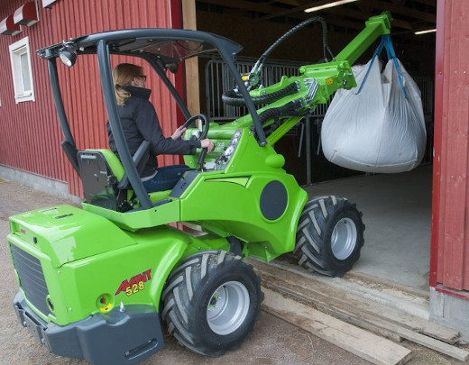 avant-attachments-jib-boom-sm